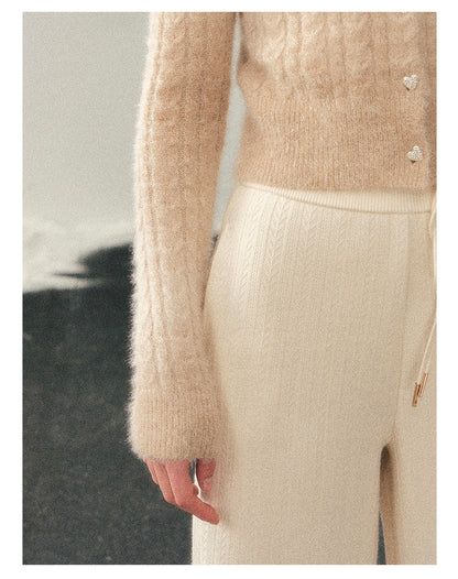 少也眼 “The Density of Lingering Warmth” French-Inspired Floral Knit Top