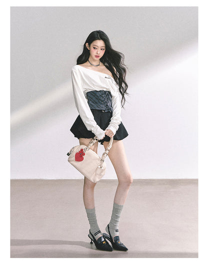 少也眼 "Ivy Academy" Asymmetric Off-Shoulder Long-Sleeve Tee