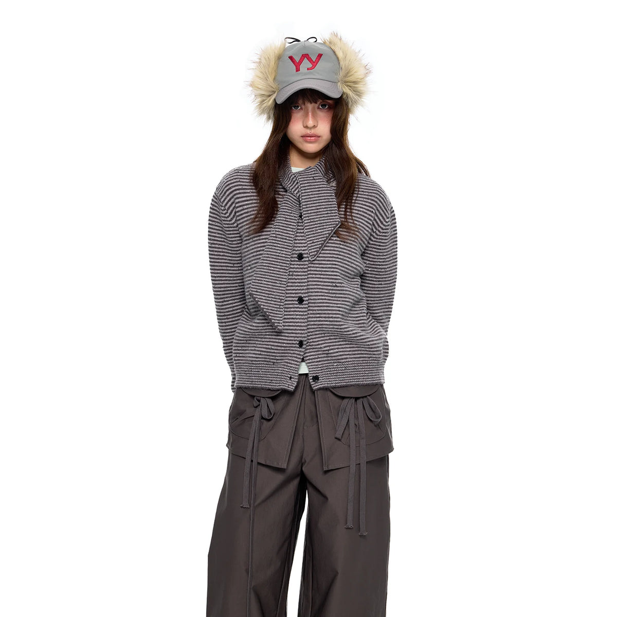 EZEK | Speckled Crew Neck Cardigan Sweater (Gray / Caramel)