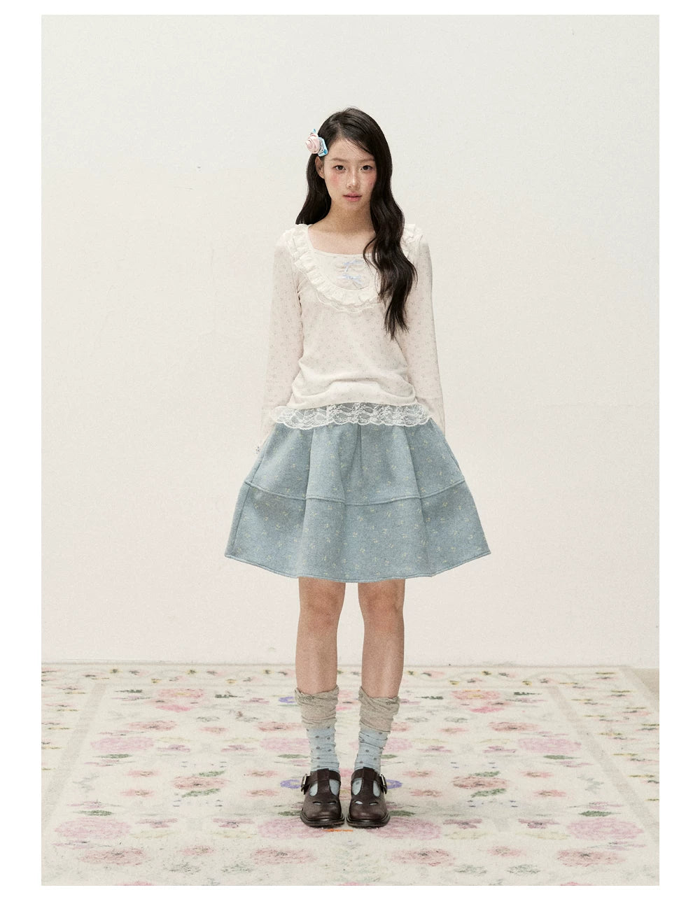 [RF] Cream Floral Peter Pan Collar Long-Sleeve Fitted Layering Top with Lace Details