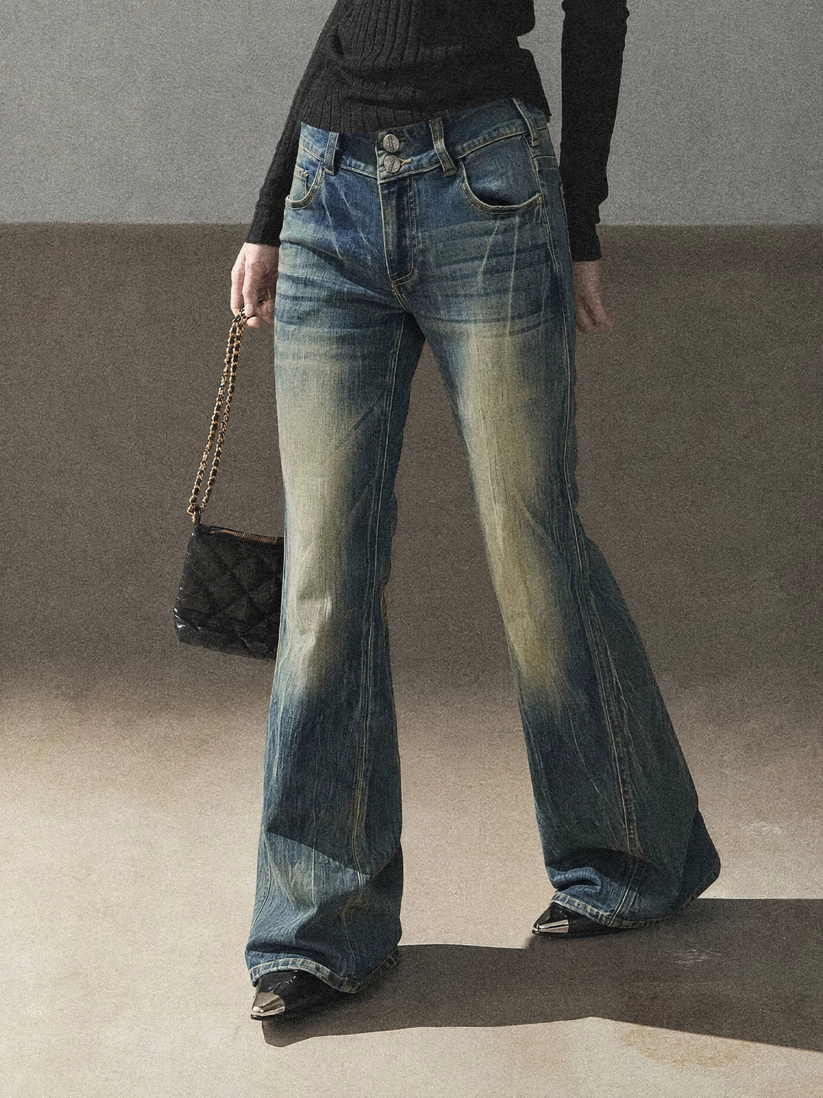 AOMALM - “Her Shoreline” American Vintage Slim Flare Jeans (Rock Black / Vintage Blue)