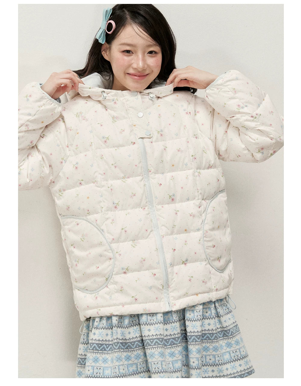 RF - Ivory Floral Print Cropped Hooded Down Jacket with Contrast Lining