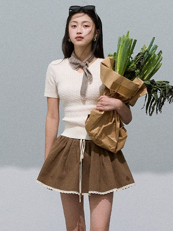OAKMOO - "Soft Daisy Farm" V-Neck Wool Knit Top – Removable Scarf 25Q322