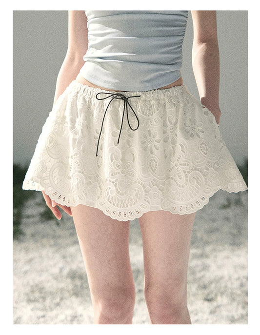 “Lost in Your Embrace” Gardenia White Lace Puff Skort