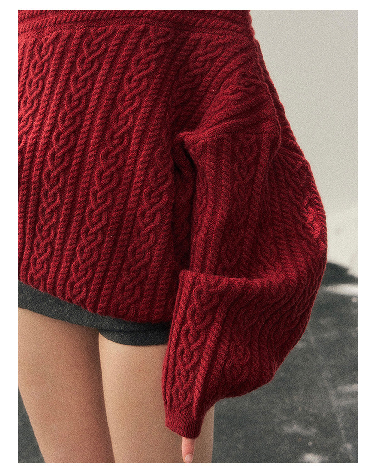 少也眼 “Norwegian Exchange” Off-Shoulder Cable Knit Winter Sweater – Cabernet Red