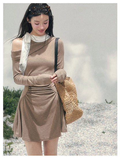 少也眼 “Lingering Warmth Entwined” Layered French Lace One-Shoulder Mini Dress - Milk Tea Beige 5435553