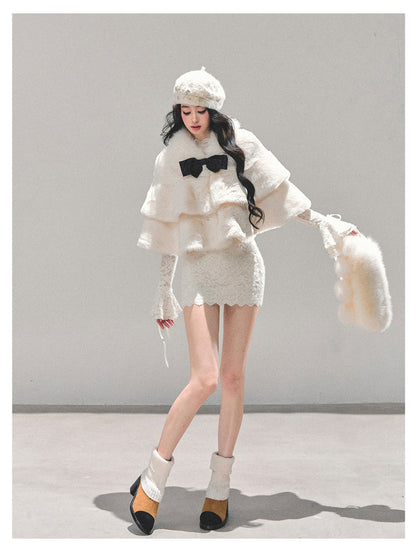 少也眼 “When the First Snow Falls" Plush Winter Cape Coat