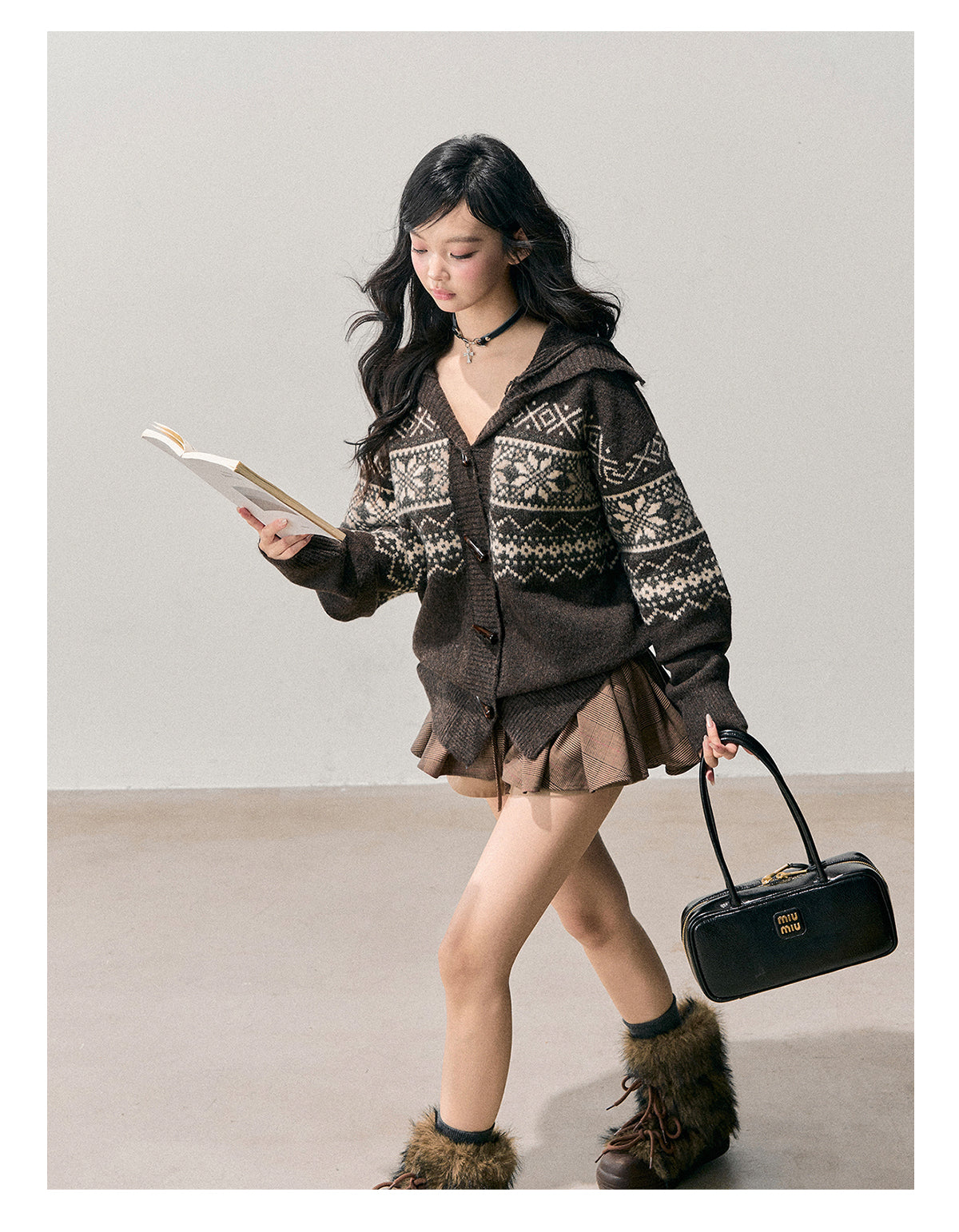 少也眼 "Weightless Night" Fair Isle Toggle Knit Cardigan