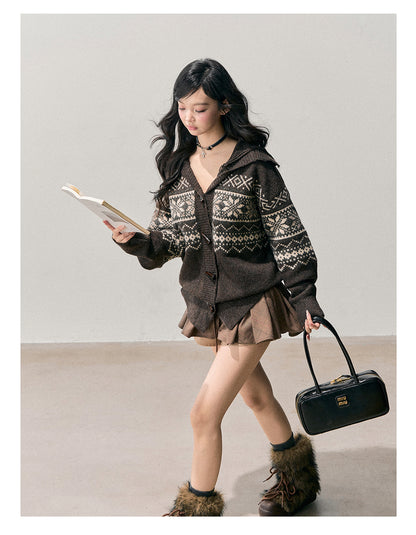 少也眼 "Weightless Night" Fair Isle Toggle Knit Cardigan