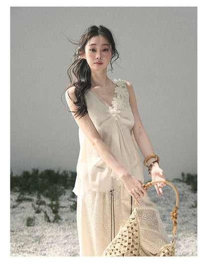 “Silent Rose” Ivory Floral Lace Sleeveless Top