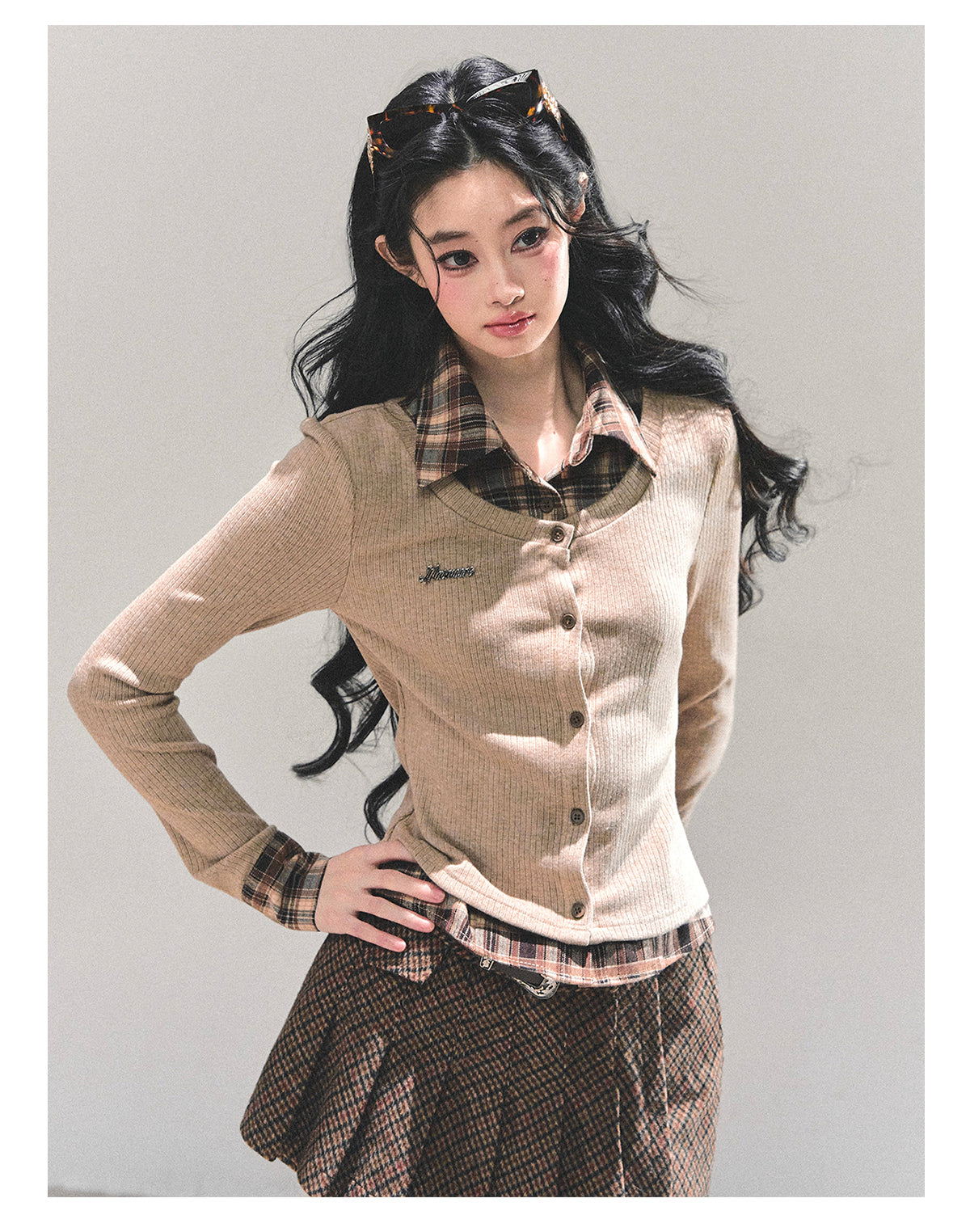 少也眼 “Whispers of Moss” Layered-Effect Polo Knit Top 543647584