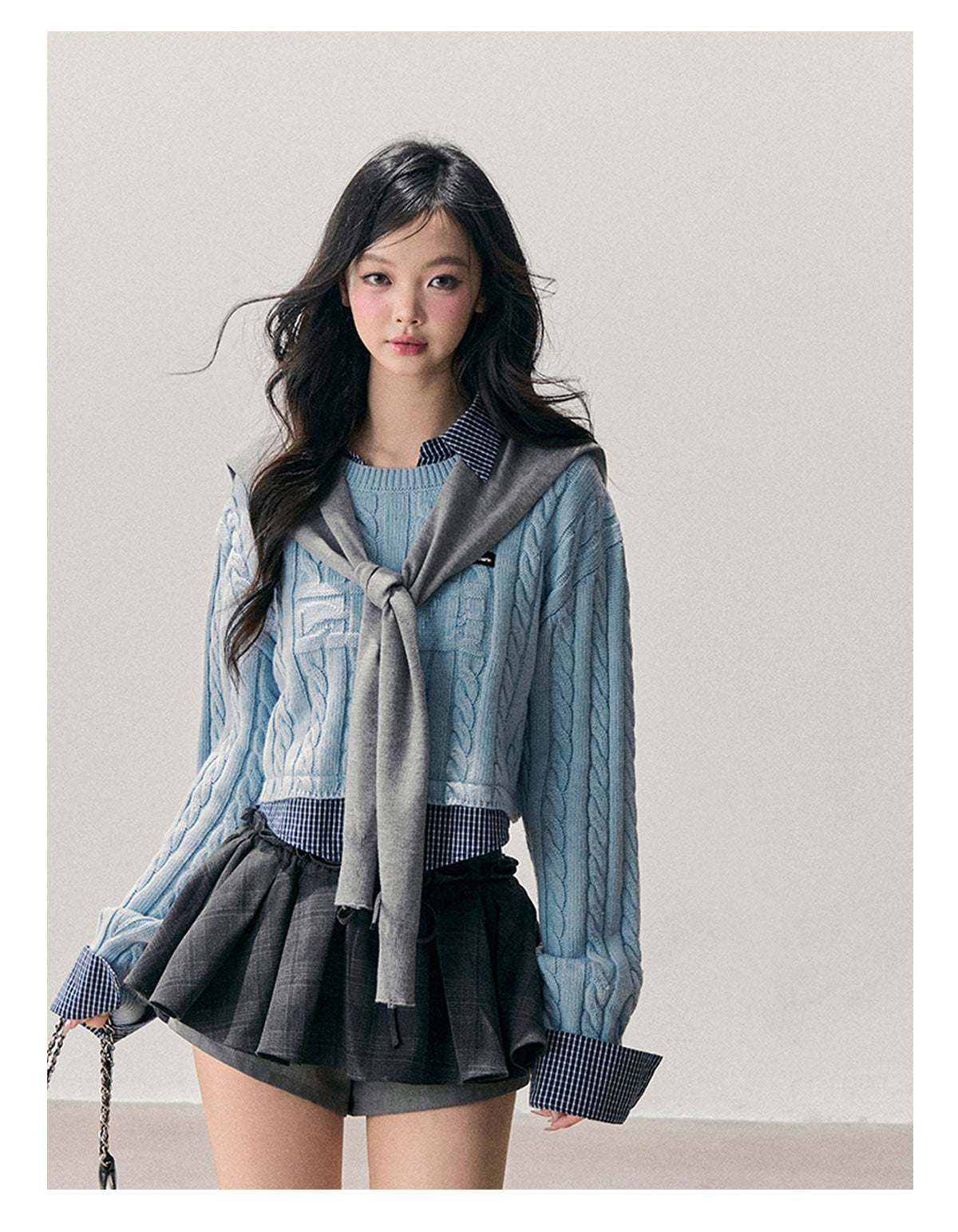 少也眼 “Falling Blue” Faux-Layered Wool Knit Sweater 658454