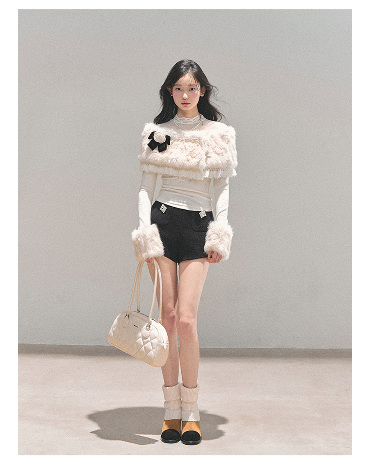 少也眼 “Snow-Melt Whispers” Milky White Lace Mesh Fur Top