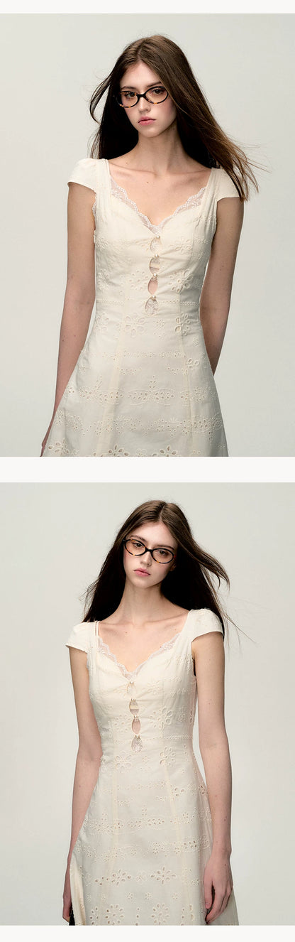 OAKMOO/ "A Flutter of Time" Cream White Fitted Lace-Trimmed Textured Dress