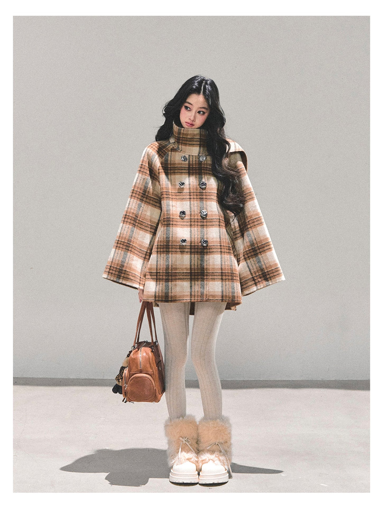 少也眼 “Whispered Plaids" High-Neck Woolen Coat