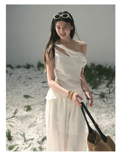 “Cloud Threads Falling at the Shoulder” Ivory Linen-Blend Two-Piece Set