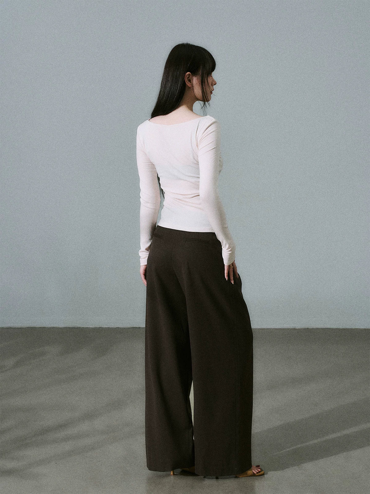LOST FOREST - Low-Rise Triple-Pleat Wide-Leg Trousers (Black / Red Brown / Gray)