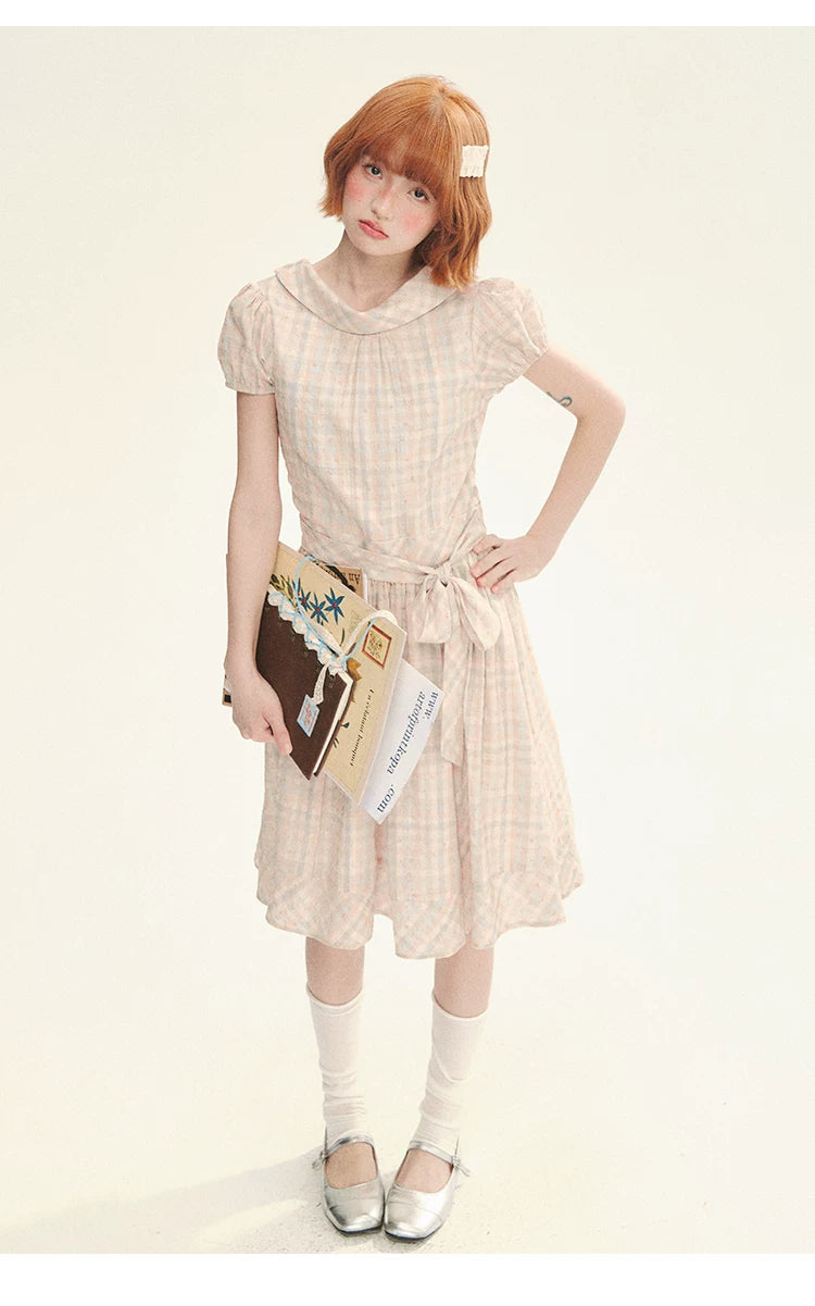 "Showa Girl" Vintage Plaid Floral Print Peter Pan Collar Bow Waist-Defined A-Line Dress