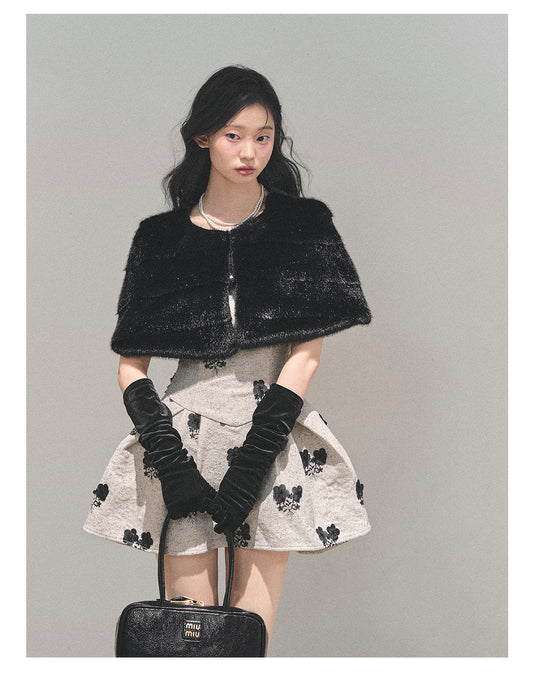 少也眼 “Whispers of Moss” Sparkle-Lined Gown with Faux-Fur Cape - Khaki/Black 6412124145