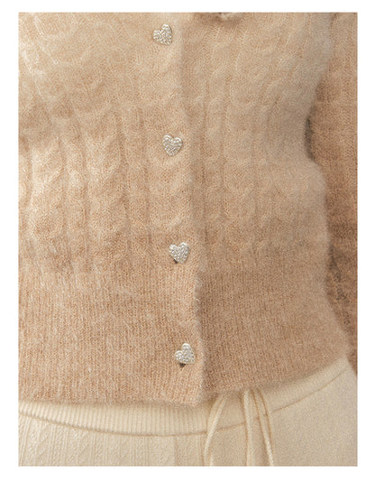 少也眼 “The Density of Lingering Warmth” French-Inspired Floral Knit Top