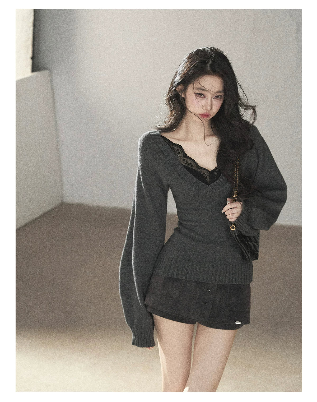 AOMALM - "Flowing River" Charcoal Gray V-Neck Ribbed Knit Sweater