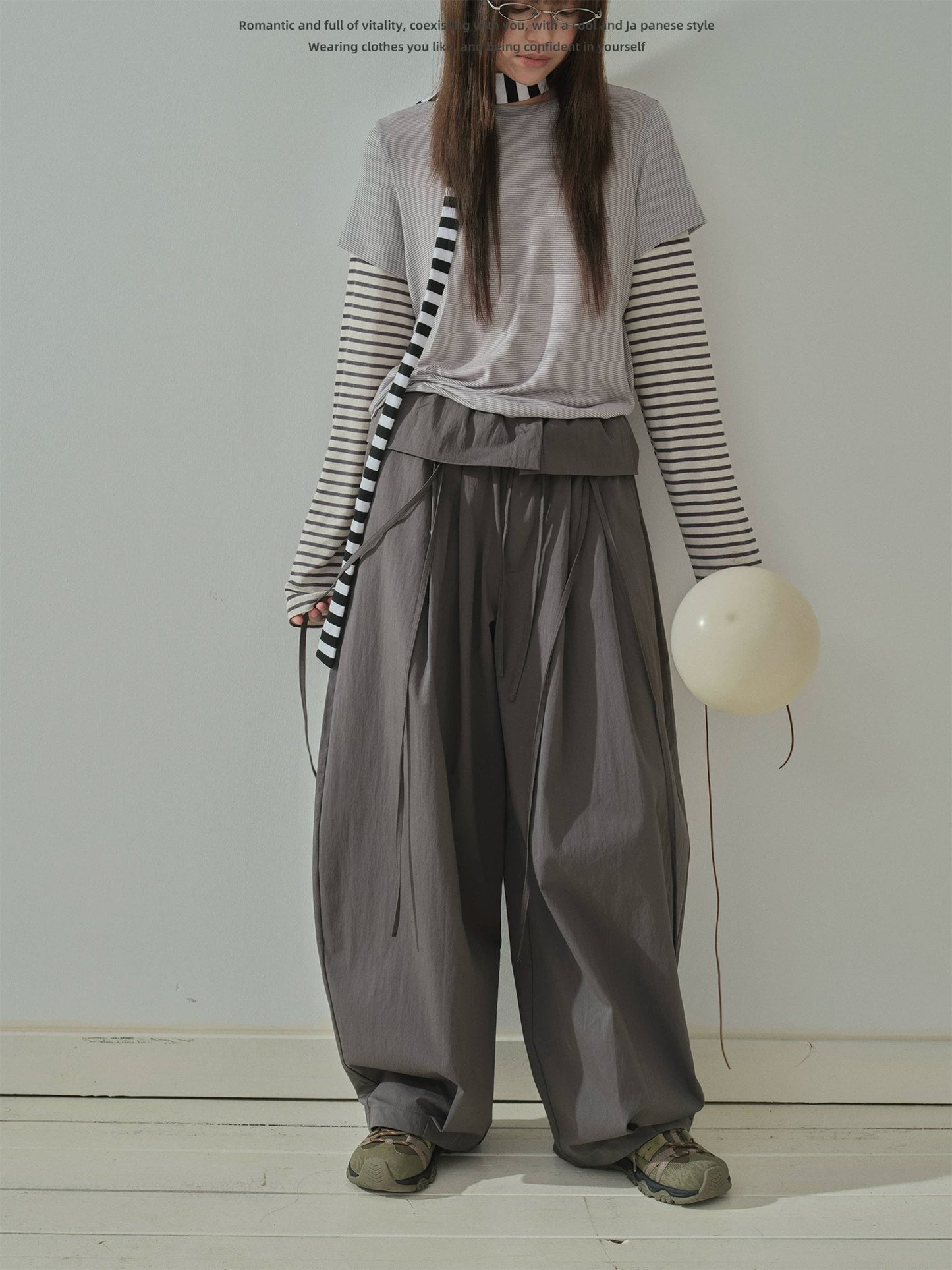 "Quiet Flow" Wide Leg Trousers (Khaki / Charcoal Gray)