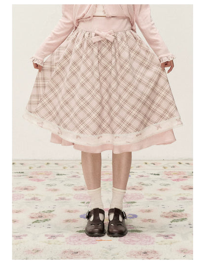 [RF] Vintage-Inspired Gingham Check Two-Piece Set with V-Neck Top and Pleated Skirt