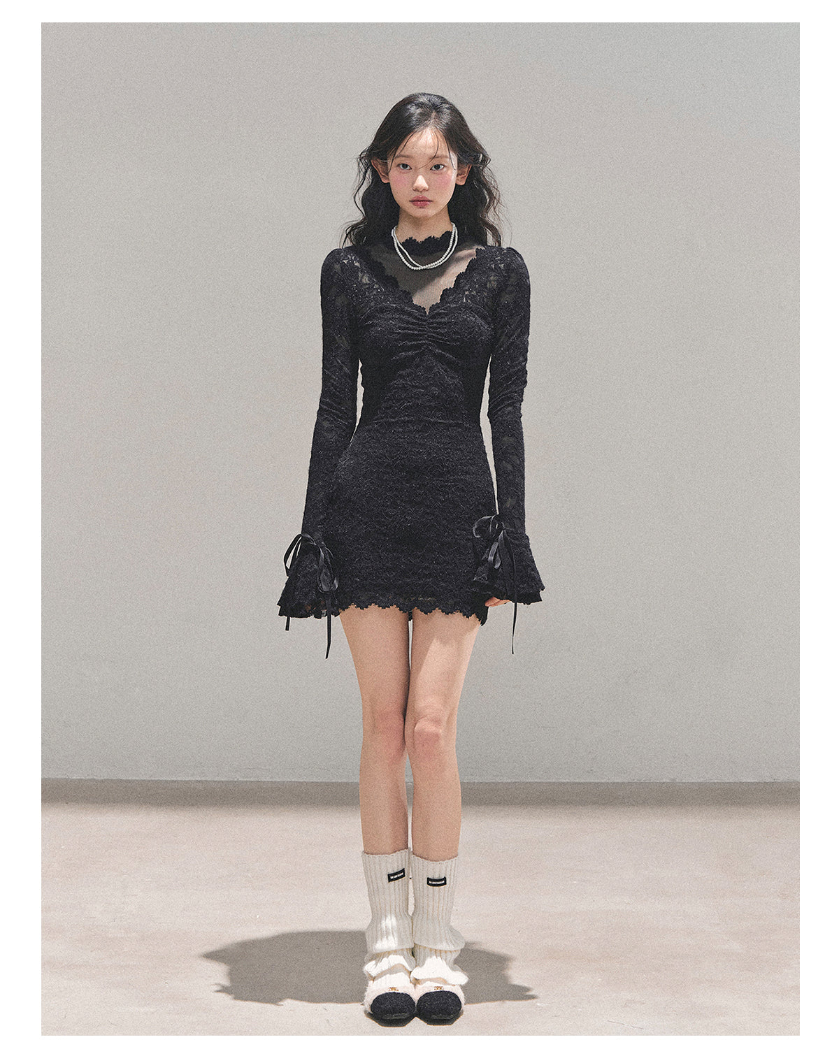 少也眼 “The Moment of the Full Moon" French Lace Winter Dress - Black 845613