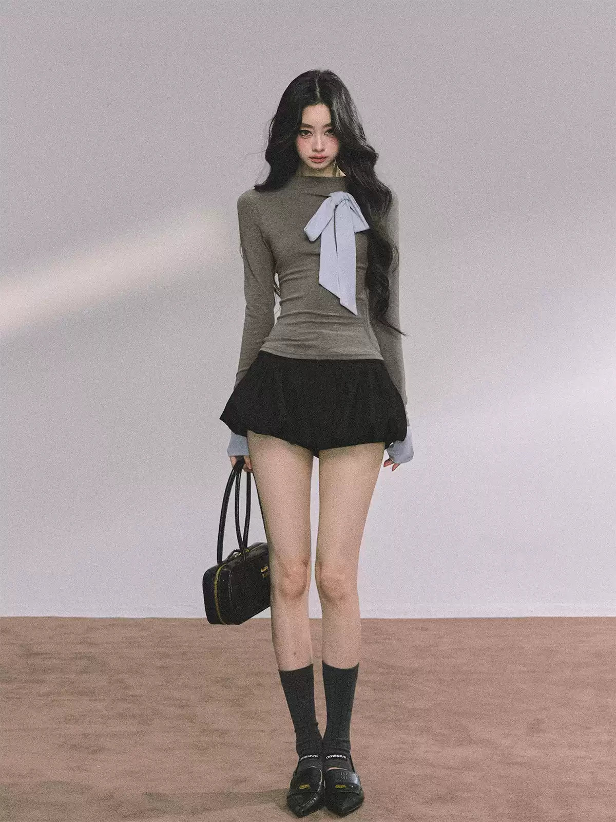 少也眼 Chanel-Inspired Loose Fit Tweed Jacket + Gray Top