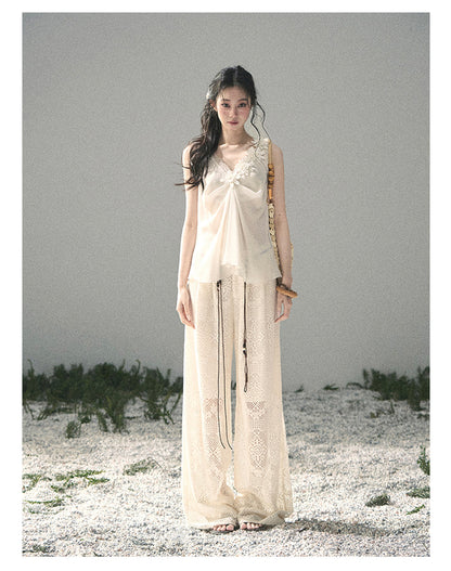 “Silent Rose” Ivory Floral Lace Sleeveless Top