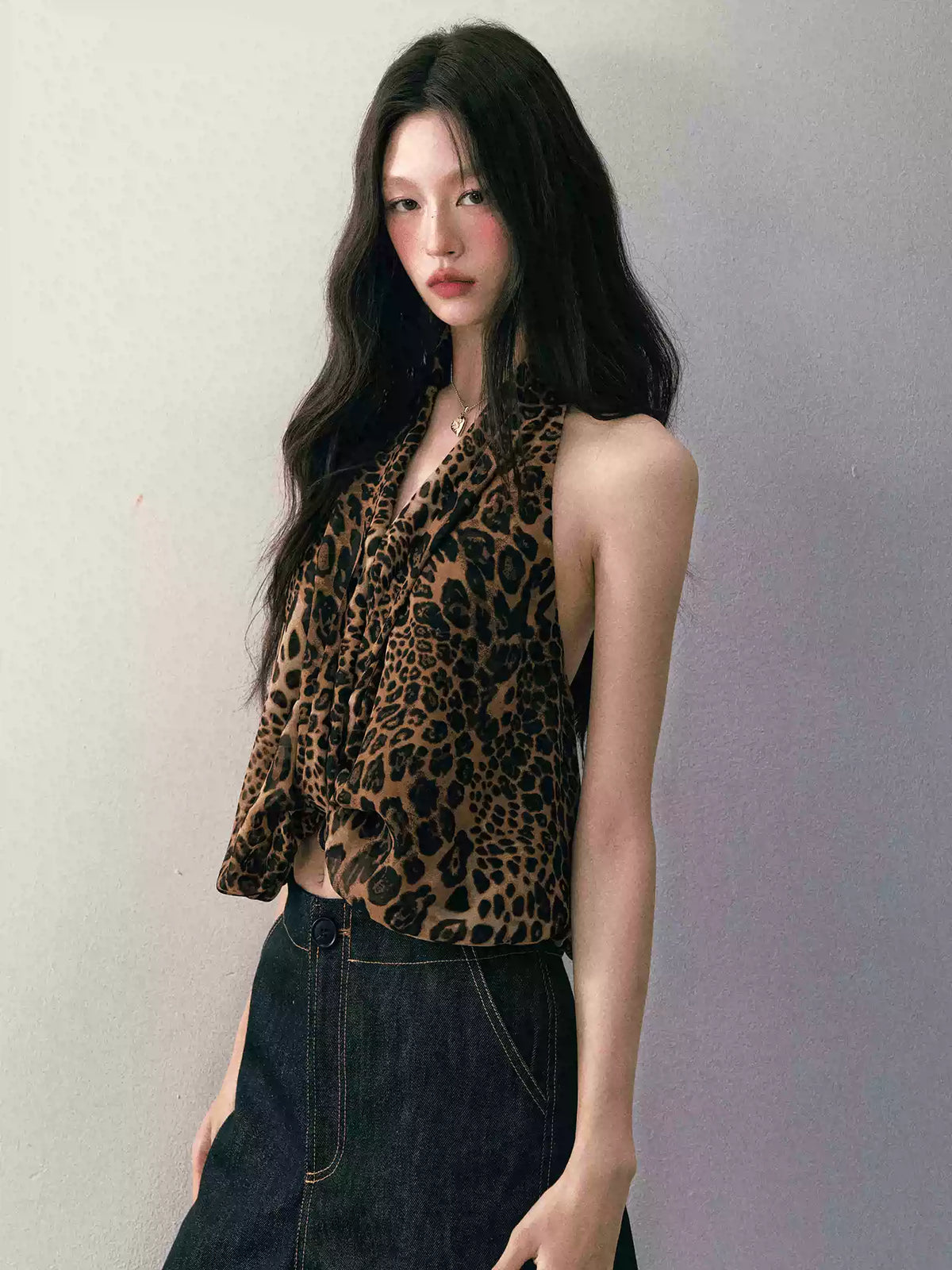 1P - Leopard Print Halter V-Neck Knot Top
