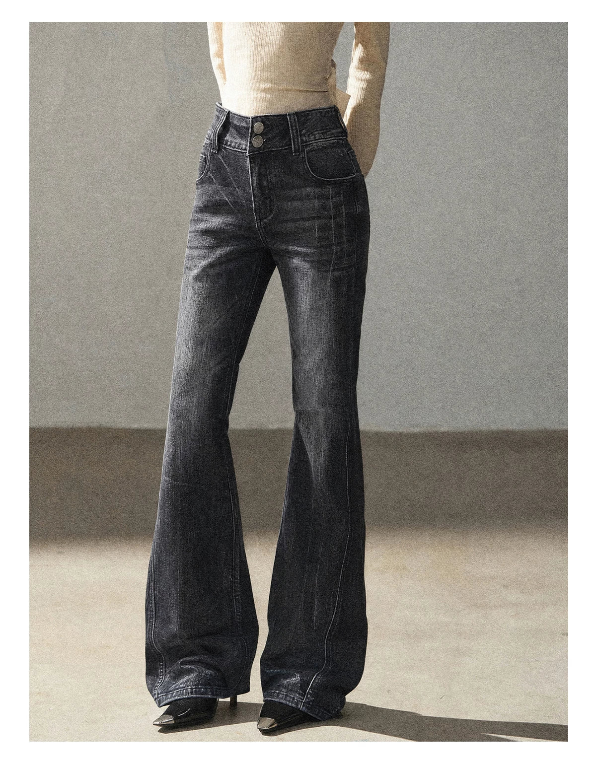 AOMALM - “Her Shoreline” American Vintage Slim Flare Jeans (Rock Black / Vintage Blue)