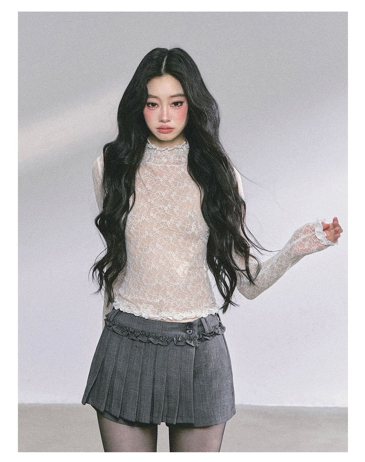 少也眼 “Desire Ballet” Sheer Lace High-Neck Long-Sleeve Top