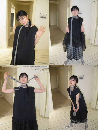 "Floating Veil" Mesh Panel Layering Maxi Dress (Black / White)