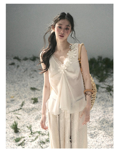 “Silent Rose” Ivory Floral Lace Sleeveless Top