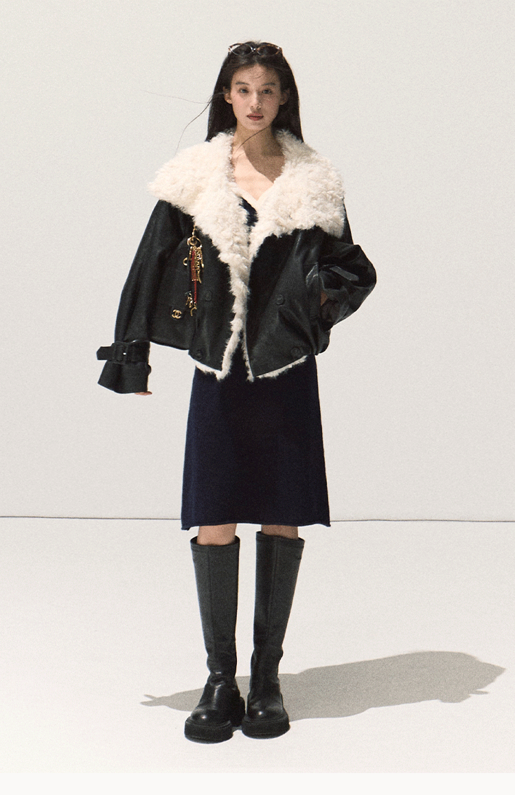 OAKMOO/ "A Night Under the Osmanthus Tree" Rich Black Lambswool-Trimmed Cropped Leather Jacket (Rich Black / Hazel Khaki)
