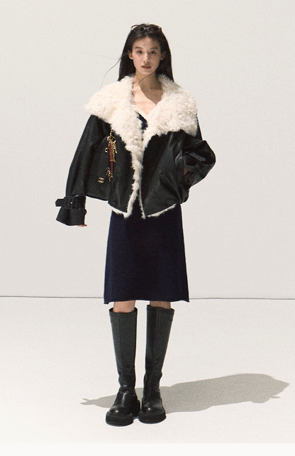 OAKMOO/ "A Night Under the Osmanthus Tree" Rich Black Lambswool-Trimmed Cropped Leather Jacket (Rich Black / Hazel Khaki)
