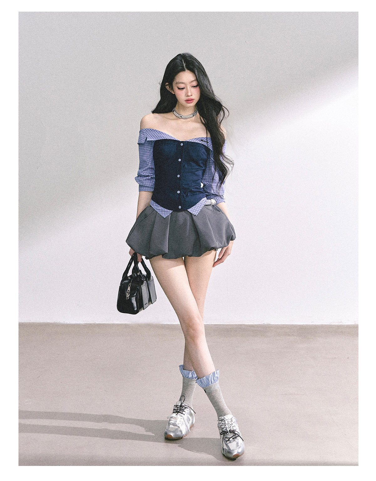 少也眼 "London Crush" Off-Shoulder Dual-Layer Long-Sleeve Spicy Girl Tee - Navy Blue