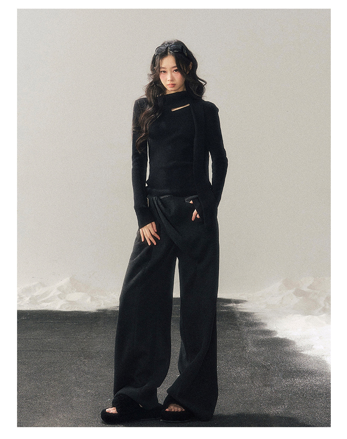 少也眼 "Dusk of Memory" Cropped Knit T-Shirt - Serene Black