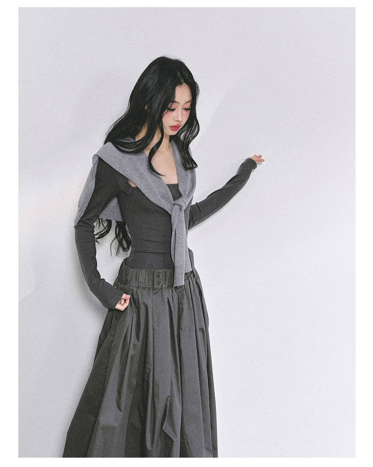 少也眼 "K-Show Muse" Elegant French Hepburn Long-Sleeve Dress - Gray 47867864