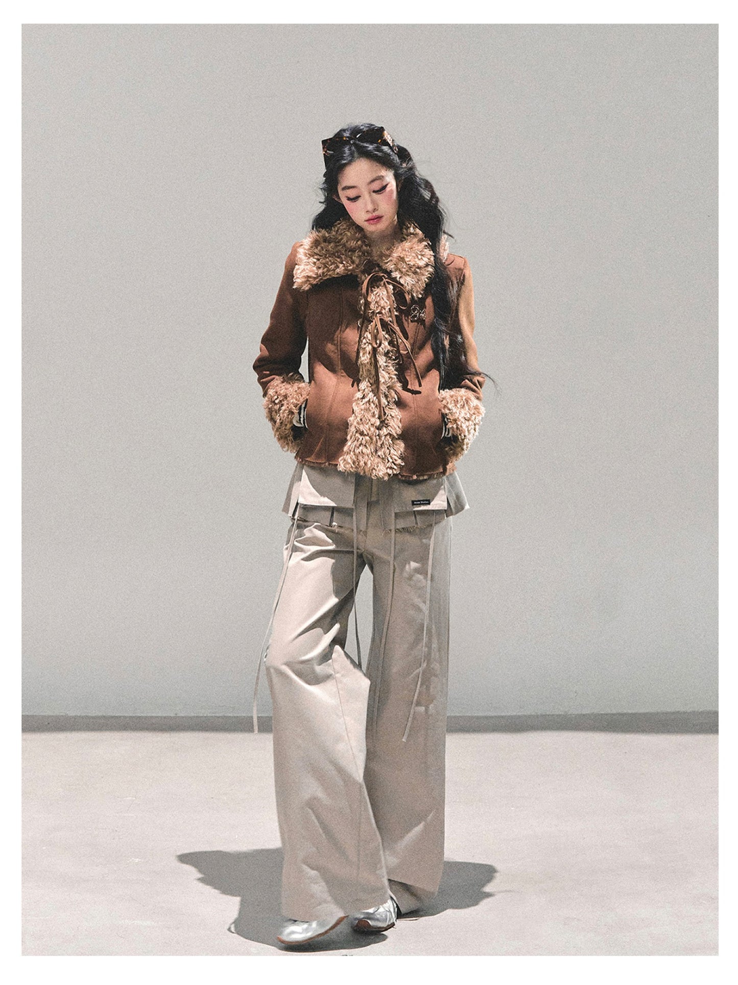 少也眼 “She Melted Into Winter" Faux Shearling Warm Jacket - Coffee Brown
