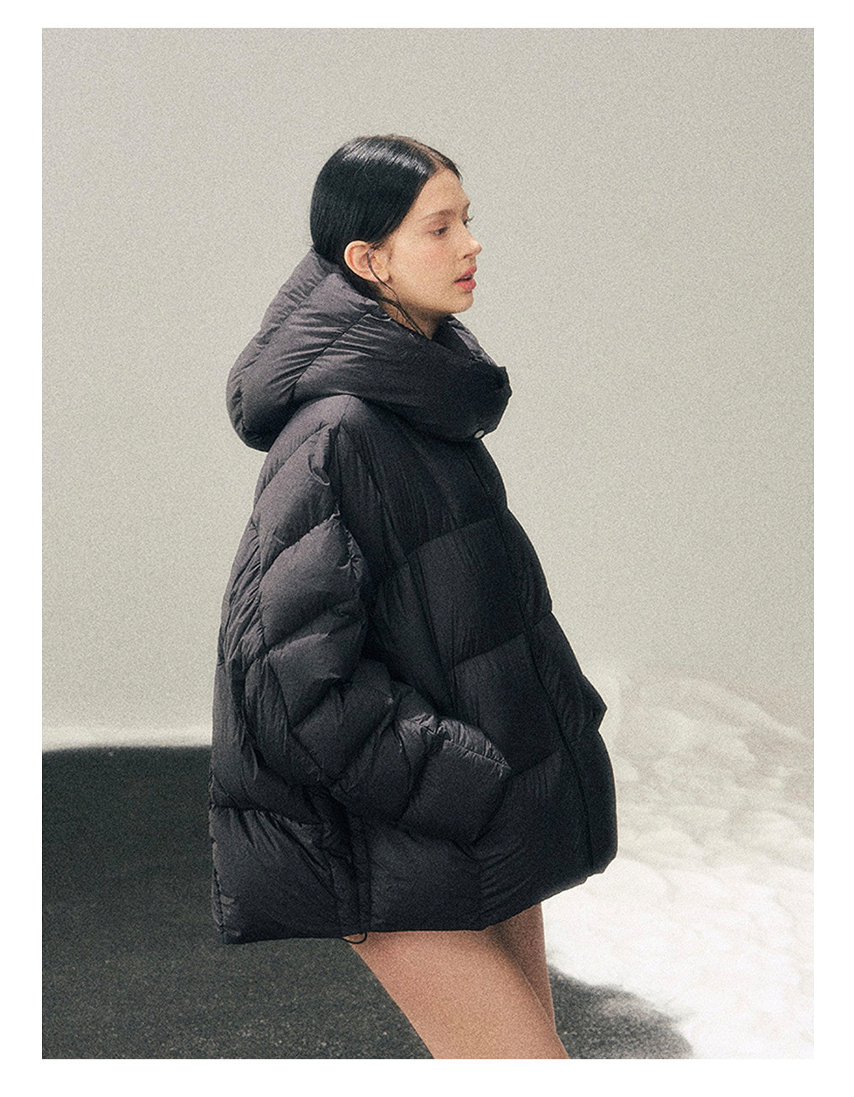 少也眼 "Thawing Snow Realm" Matte Nylon Down Puffer Jacket - Quiet Black