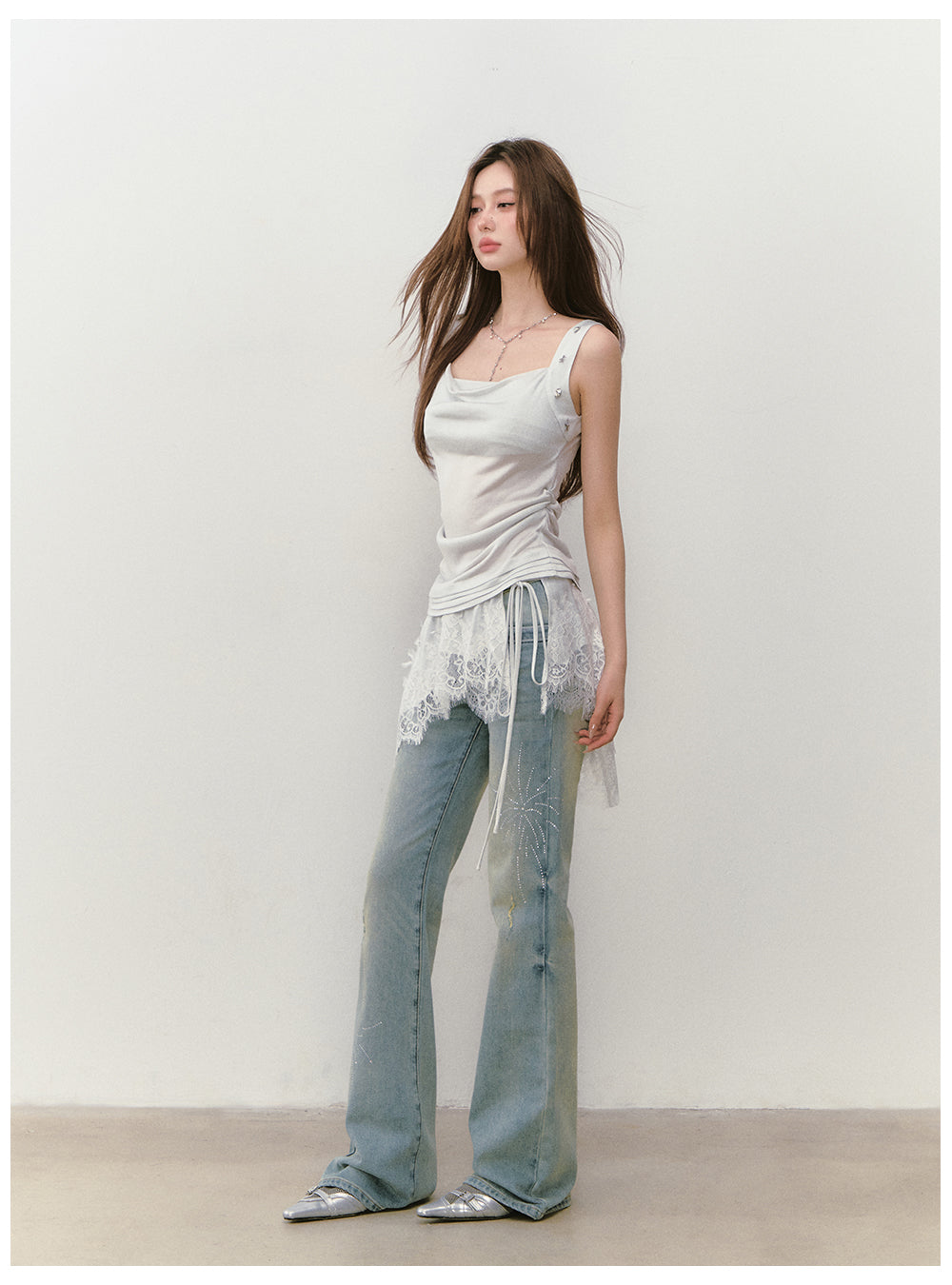 VIAPITTI - Rhinestone Firework Flare Jeans (White / Washed Blue)