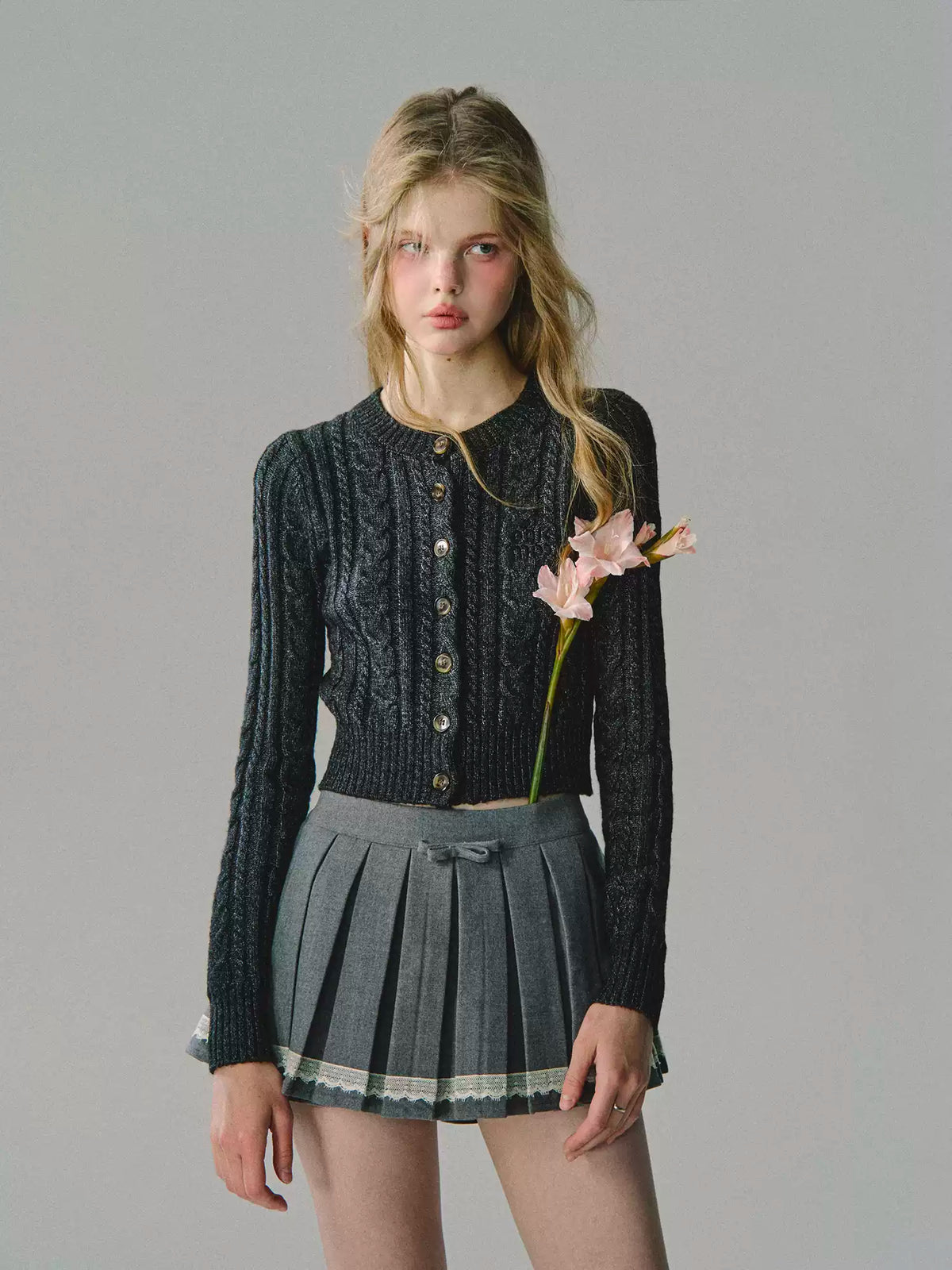 OAKMOO/ "Let Love Flow" Vintage Academy Gray Low-Rise Pleated Mini Skirt