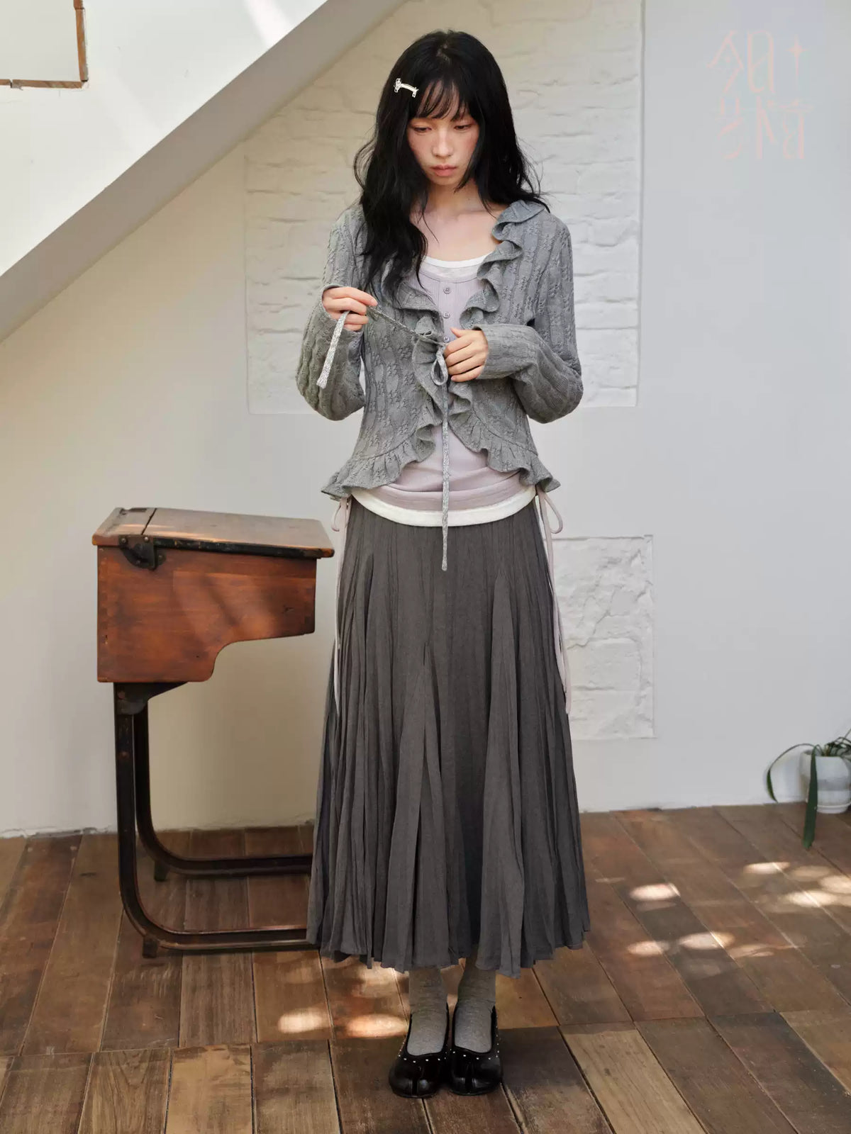 DAILY ARTIST - Dark Gray Textured Pleated A-Line Maxi Skirt
