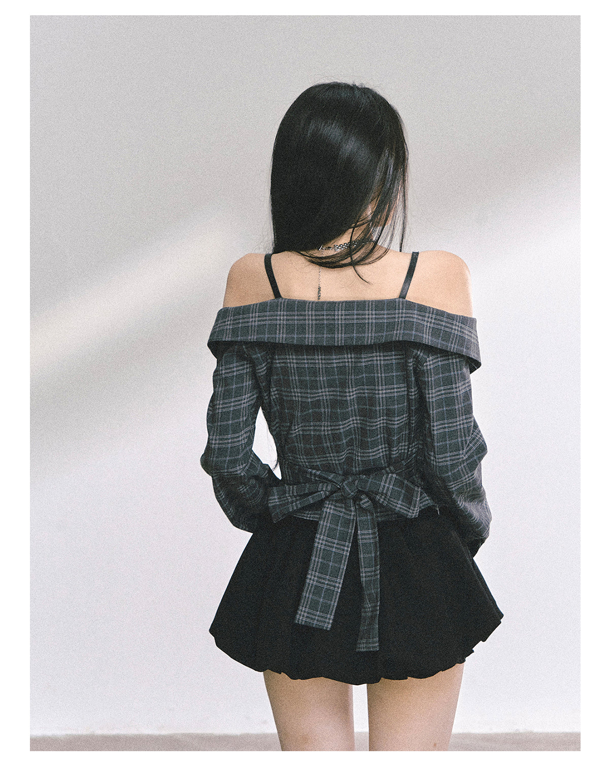 少也眼 "London Reveries" Off-Shoulder Plaid Sun-Proof Shirt - Charcoal Black