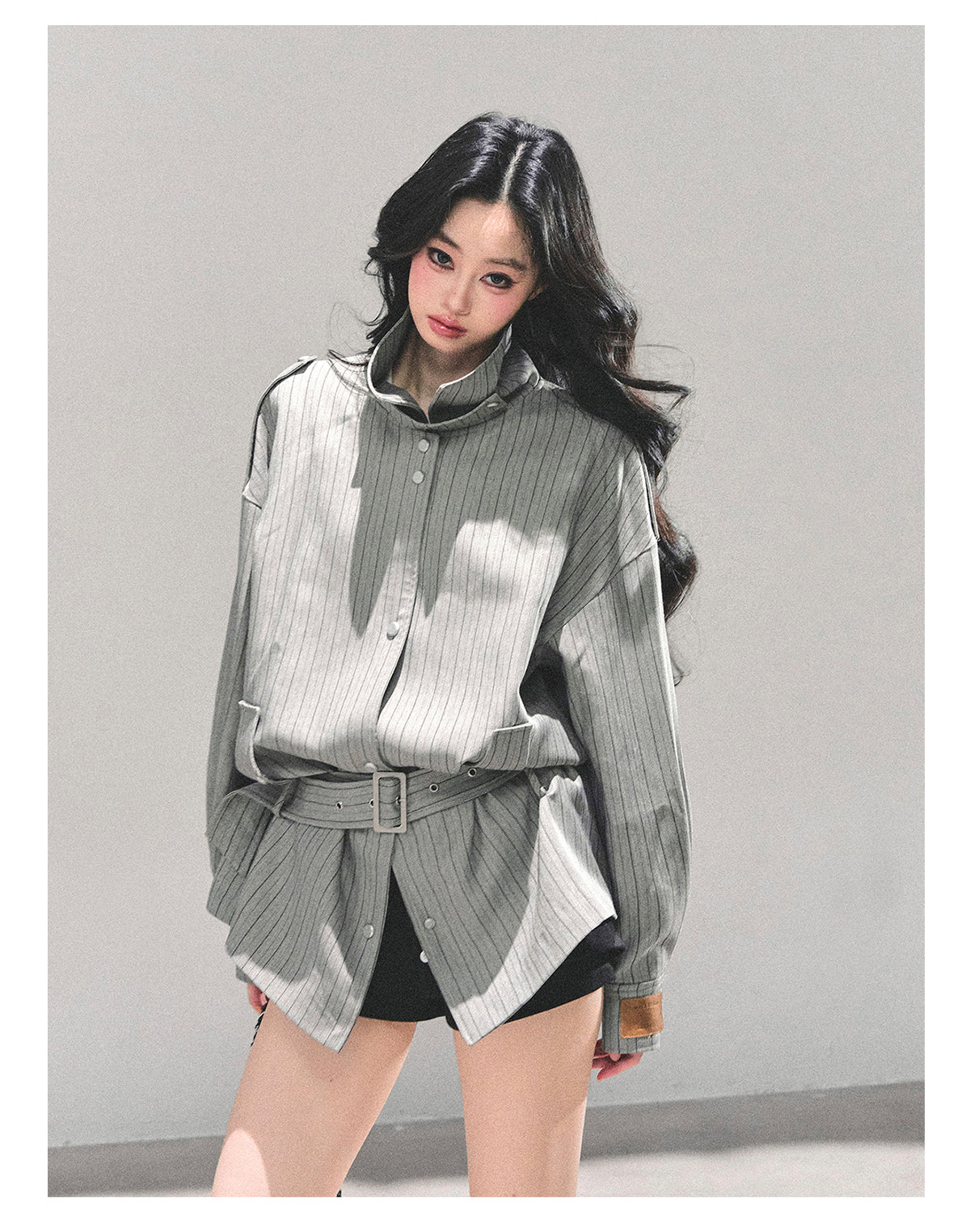 少也眼 “St. Martin Academy” French-British Striped High-Neck Jacket with Belt – Gray 94161