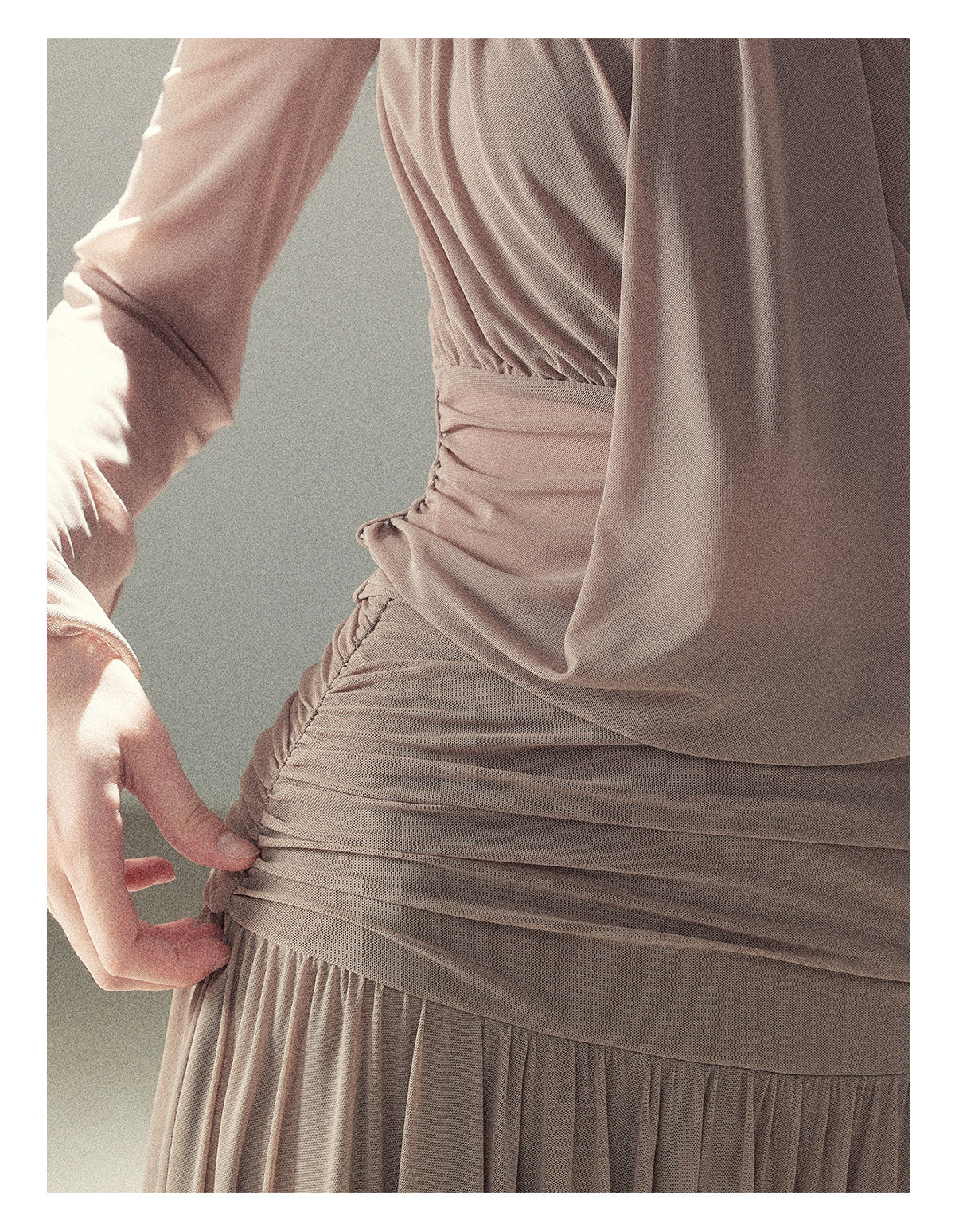 170726 "Waiting for Autumn Rain" Silver Mouse Gray Off-Shoulder Pleated Skirt Set