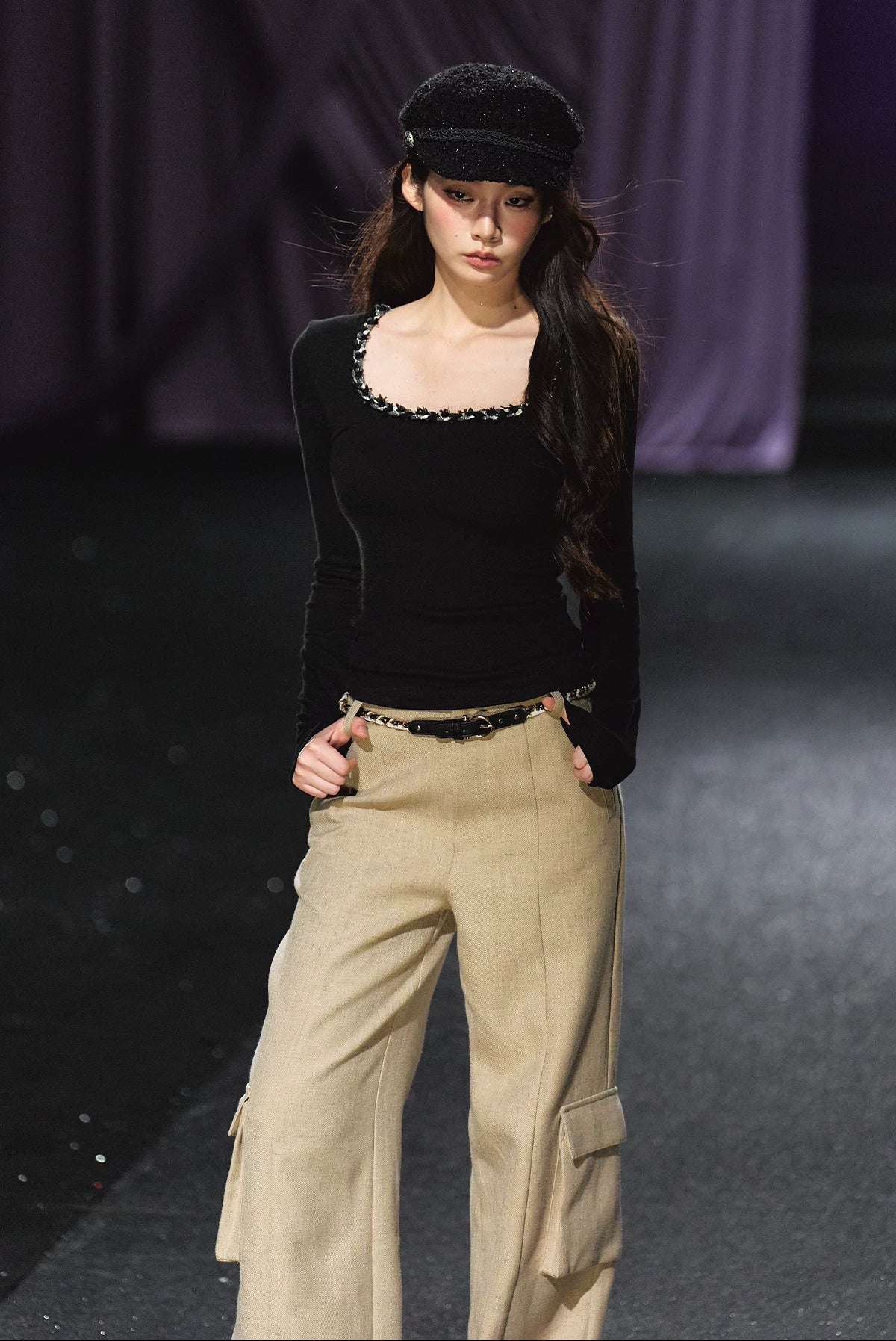 "Heiress Charm" Square Neck Knit Top (Black/ Light Apricot)