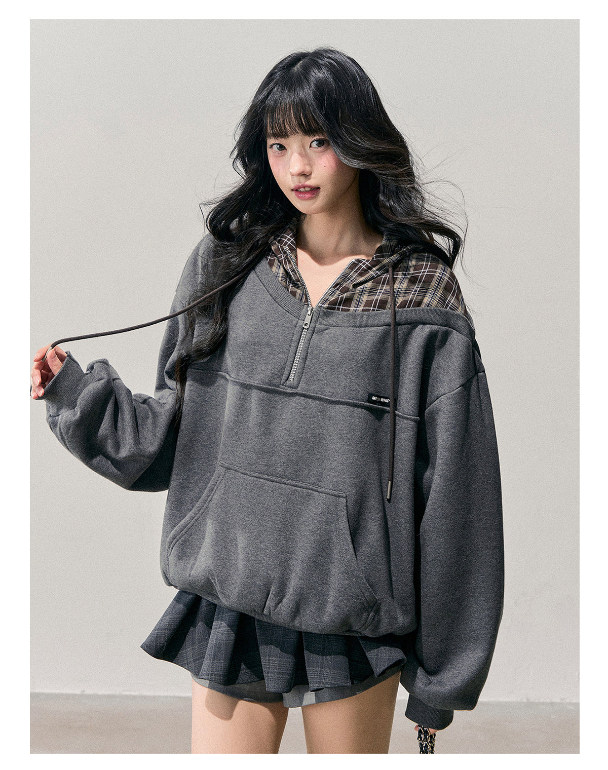 少也眼 “Silent Density” Two-in-One Plaid Hoodie Sweatshirt